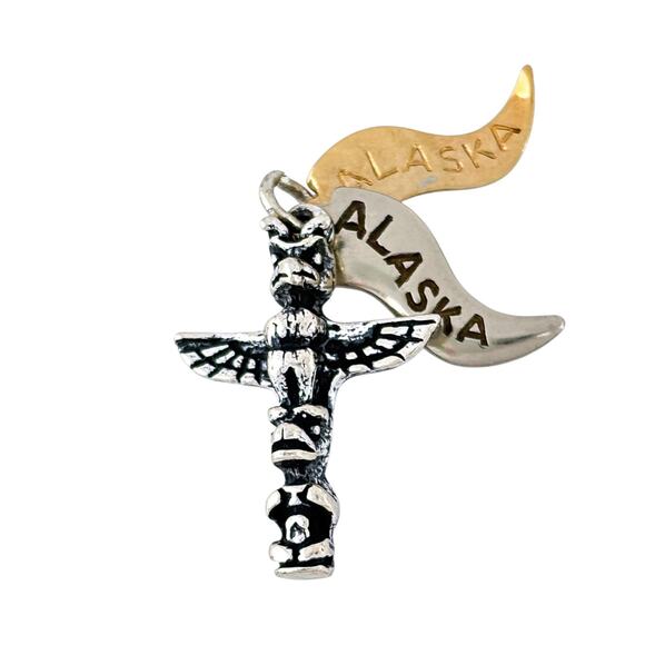 Vintage Sterling Silver 925 Gold Tone Alaska Pennant Totem Pole Charm Pendant - Picture 2 of 7